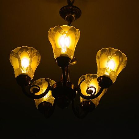Blue Beds Homestay, Exotic 2Bhk Ac House ジャバルプル エクステリア 写真